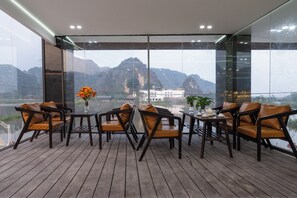 Dining - Tam Coc Sunshine Villa (Hoa Lu)