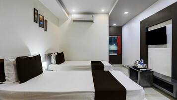 Escriptori i roba de llit