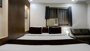 Escriptori i roba de llit