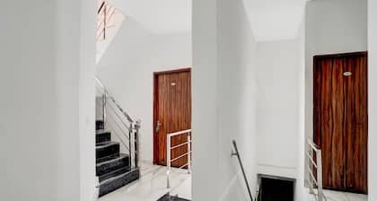 Hotel O ISBT Mohali Holiday Spot