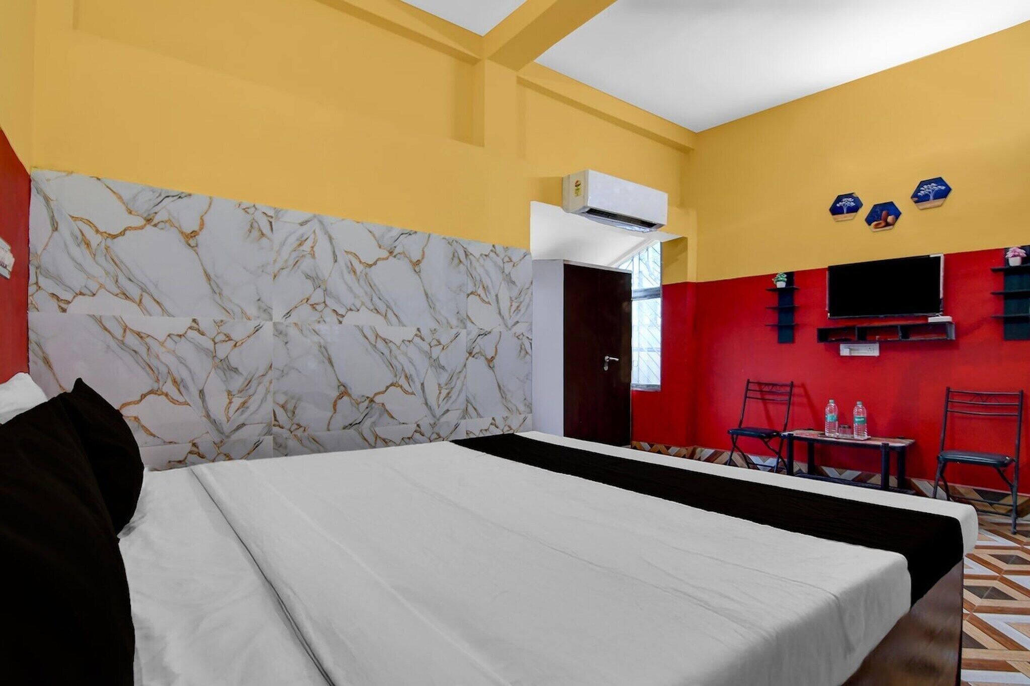 Bureau, draps fournis