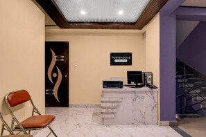 Lobby - Townhouse Madhyamgram Chowmatha (Kolkata)