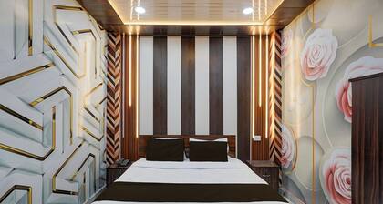 Collection O Gurdev Metro Station Kanpur