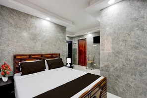 Bureau, draps fournis