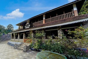 Unclassified image, 4 of 25, button - Hotel O Kallar Vattiyar Waterfalls Munnar (Munnar)