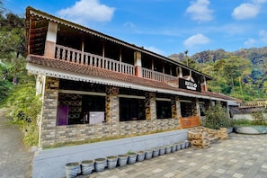 Unclassified image, 2 of 25, button - Hotel O Kallar Vattiyar Waterfalls Munnar (Munnar)