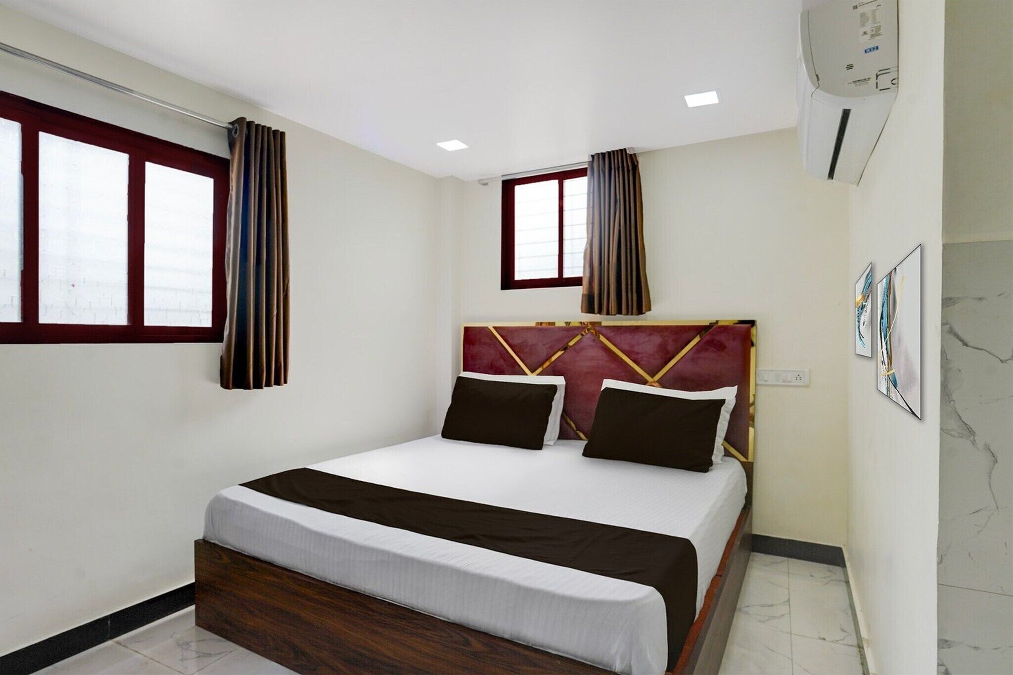 Skrivebord og sengetøy