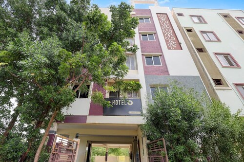 Hotel O Enikepadu Akshaya