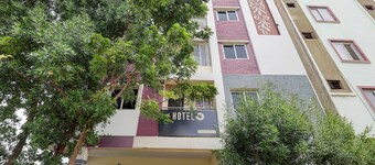 Hotel O Enikepadu Akshaya