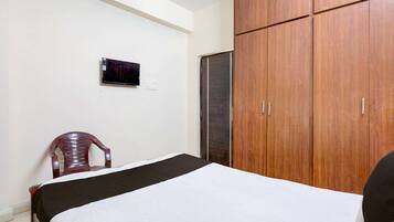 1 quarto, escrivaninha, Wi-Fi de cortesia, roupa de cama