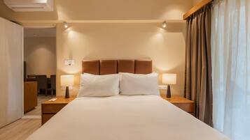 Escrivaninha, espaço de trabalho para notebook, Wi-Fi de cortesia