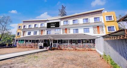 Collection O Ajara Amboli Ghat Paradis