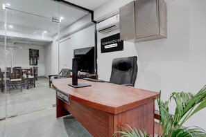 Luokittelematon kuva, 2 kautta 35, painike