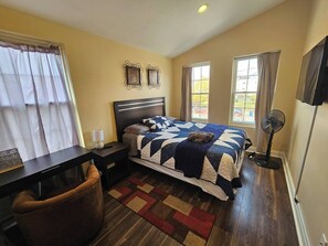 Unclassified image, 5 of 24, button - Charm City Getaway (Baltimore)