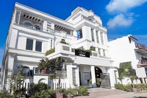 Imagen sin descripción, 3 de 28, botón