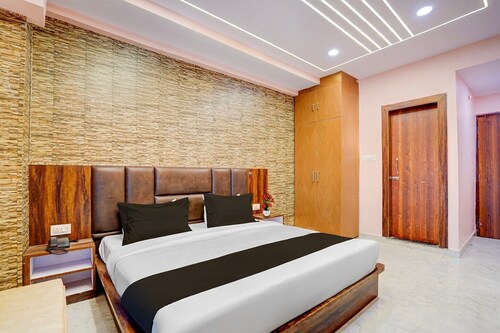 Townhouse Oak Panki Panchmukhi Hanuman