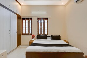 Unclassified image, 5 of 27, button - Collection O Jodhpur Cantt Railway (Jodhpur)