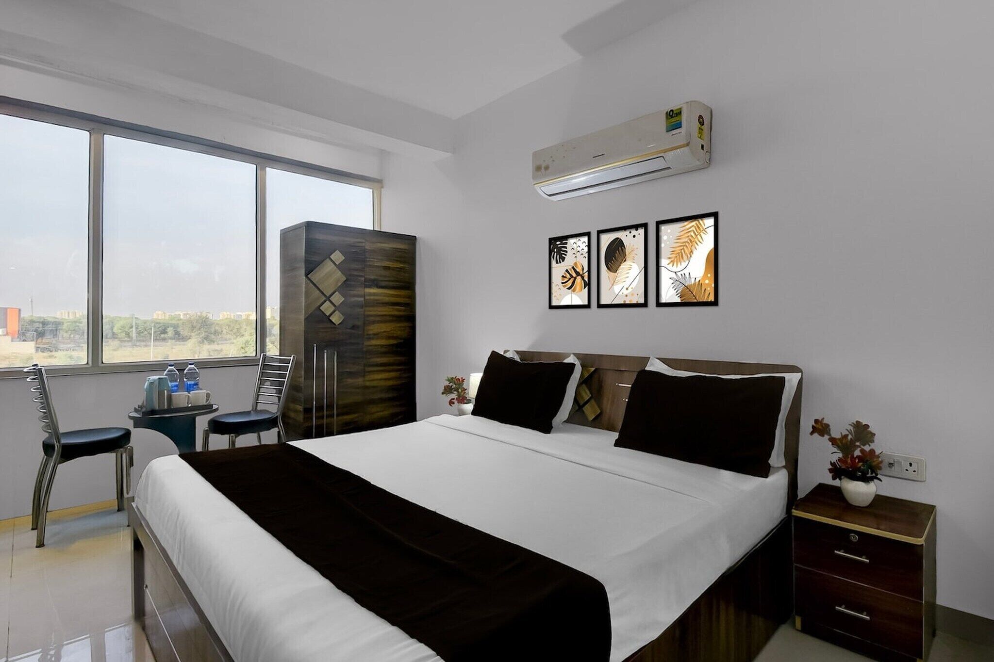 Bureau, draps fournis