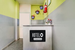 Lobby - Hotel O Srirampura Metro Station (Bangalore)