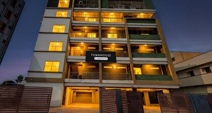 Townhouse Punnami Riverview Vihaan Square