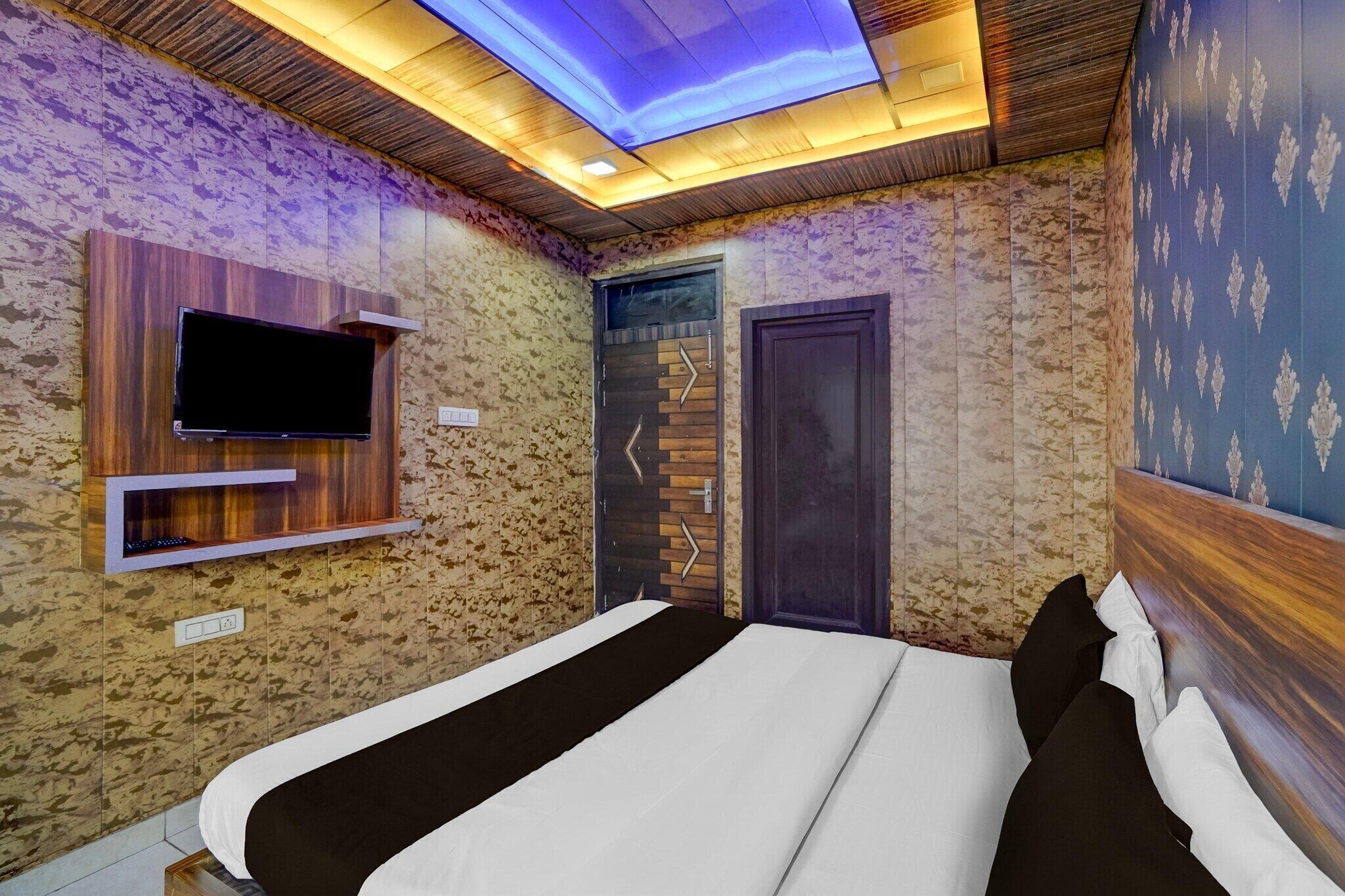 1 quarto, escrivaninha, Wi-Fi de cortesia, roupa de cama