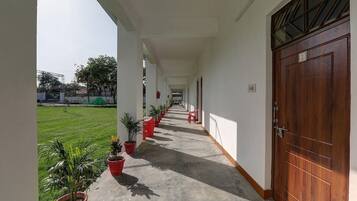 Enceinte de lâhĂ©bergement