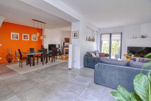 Photo non classée, 3 sur 18, bouton