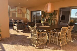 Patio / Balcony - Benahavís Abode with Panoramic Views (Benahavís)