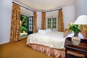 6 Schlafzimmer, Bügeleisen/Bügelbrett, Reisekinderbett, kostenloses WLAN