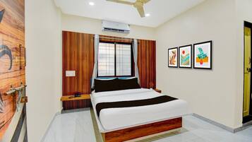 1 chambre, bureau, draps fournis