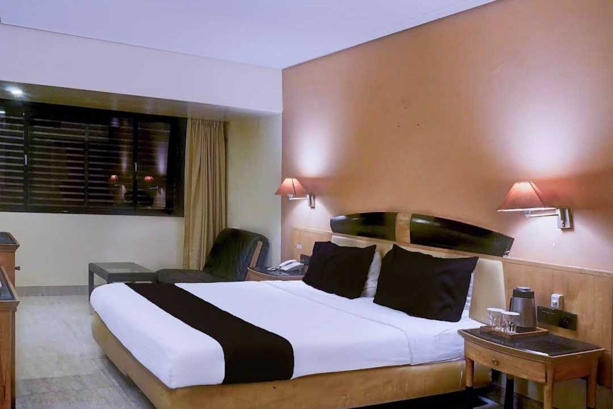 1 chambre, bureau, Wi-Fi gratuit, draps fournis