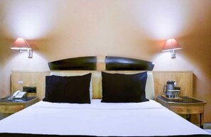 Unclassified image, 5 of 16, button - Townhouse Oak Baramati Industrial Estate (Baramati)