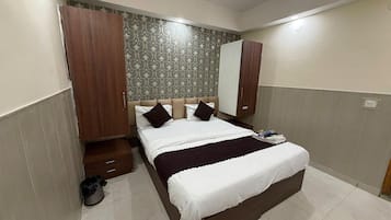 Schreibtisch, kostenloses WLAN, BettwÀsche