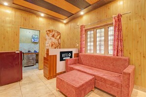 Lobby - Hotel O Sahastradara Road Dehradun (Dehradun)