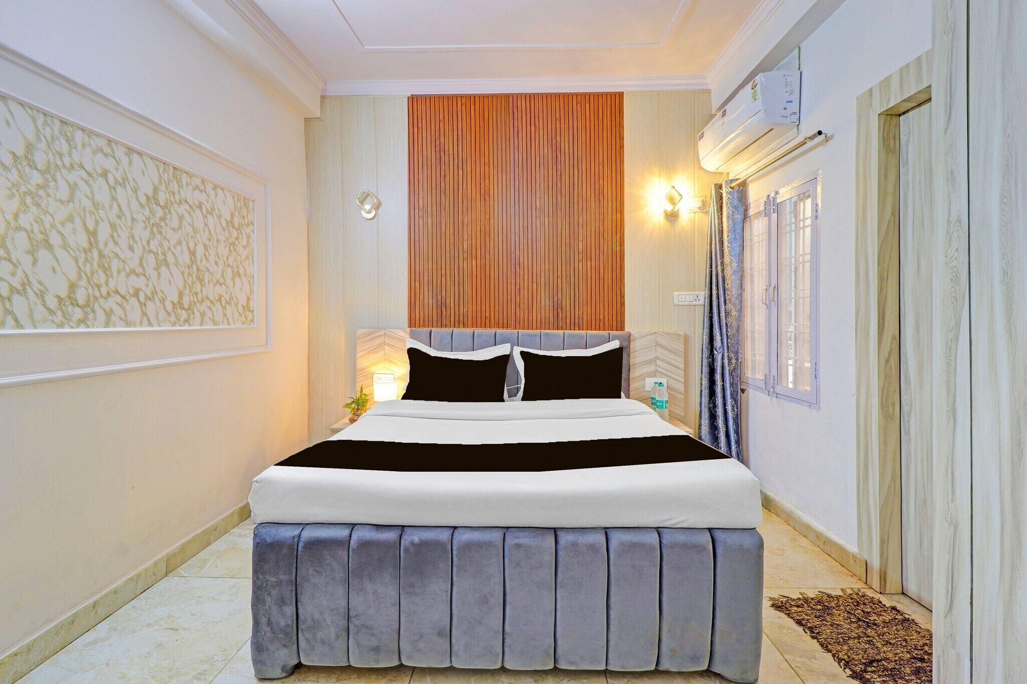 Bureau, draps fournis