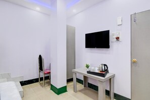 Smart TV - Hotel O Metropolis Mall Kolkata (Kolkata)