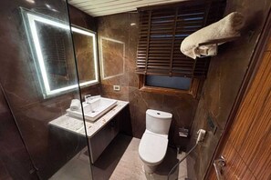 Unclassified image, 4 of 21, button - Townhouse Samaypur Badli Metro Station (Delhi)