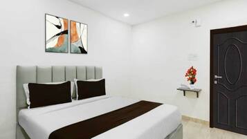 1 quarto, escrivaninha, roupa de cama