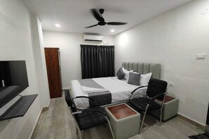 星評価なしの画像、4 / 16、ボタン