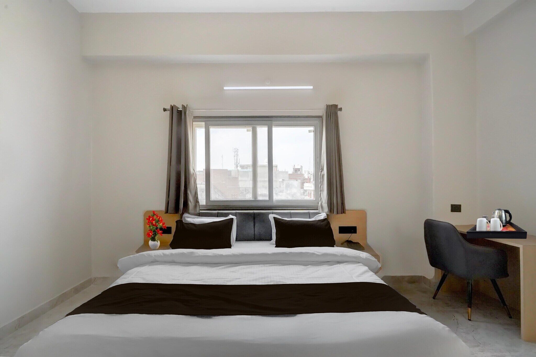 Schreibtisch, Bettwäsche