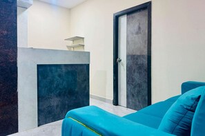 Unclassified image, 4 of 16, button - Collection O Nagaram Main Road Hyderabad (Hyderabad)