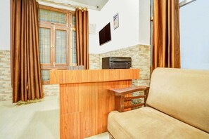 Interior - Collection O Aishbagh Railway Junction (Lucknow)