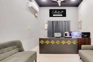 Lobby - Collection O Saravanampatti (Coimbatore)
