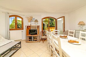 Apartment | Dining - Spacious Apartment With Garden, Ideal for Families (Le Bar-sur-Loup)