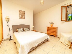 Apartment - Spacious Apartment With Garden, Ideal for Families (Le Bar-sur-Loup)