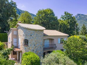 Apartment | Exterior - Spacious Apartment With Garden, Ideal for Families (Le Bar-sur-Loup)