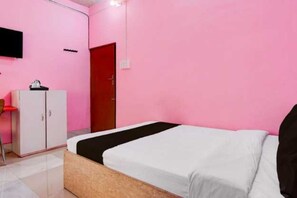 1 chambre, bureau, literie fournie