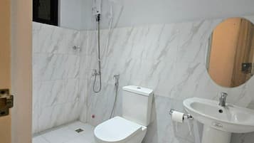 Villa, vista al jardín