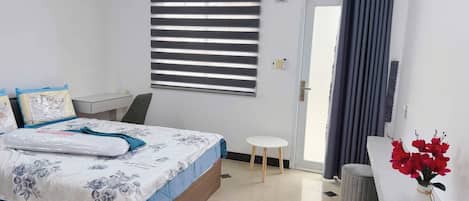 Standard Apartment, 1 Queen Bed | Premium bedding, desk, laptop workspace, free WiFi