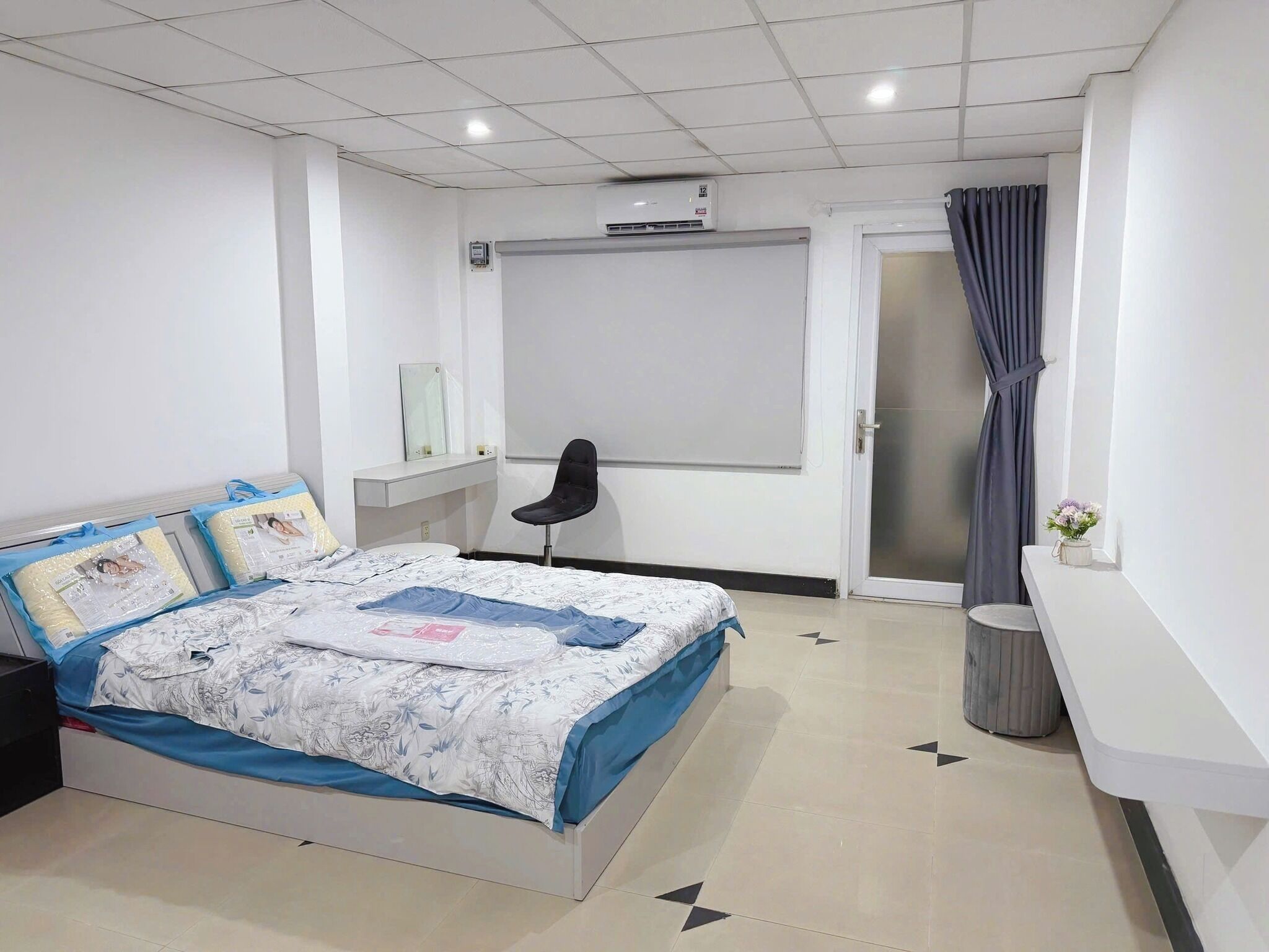 Standard Double Room | Desk, laptop workspace, free WiFi